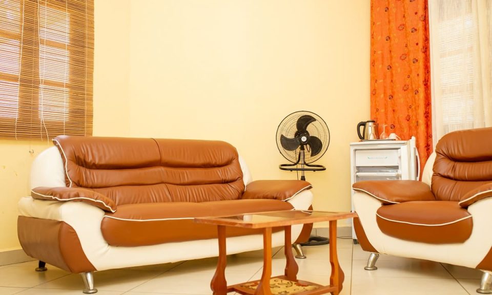 canape-suite-familiale-hotel-victory-tulear-madagascar