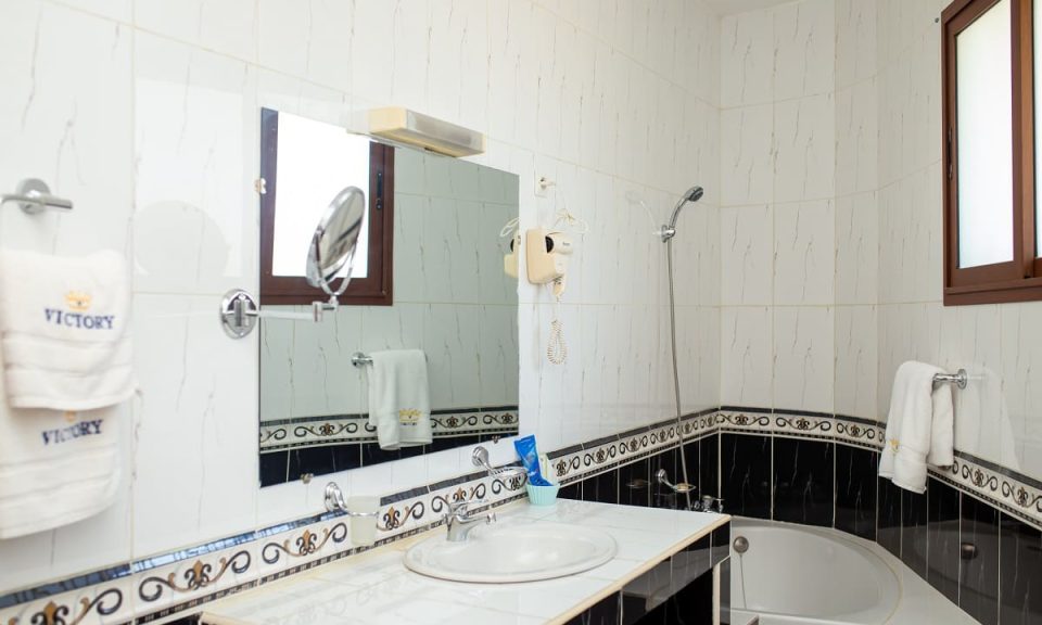 douche-suite-superieure-hotel-victory-tulear-madagascar