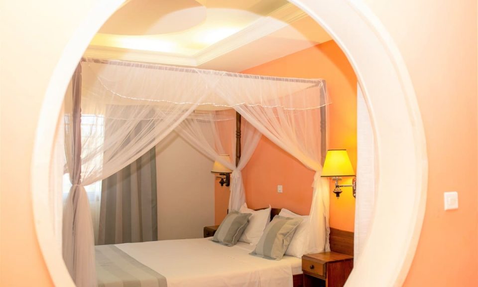 lit-suite-vue-jardin-hotel-victory-tulear-madagascar